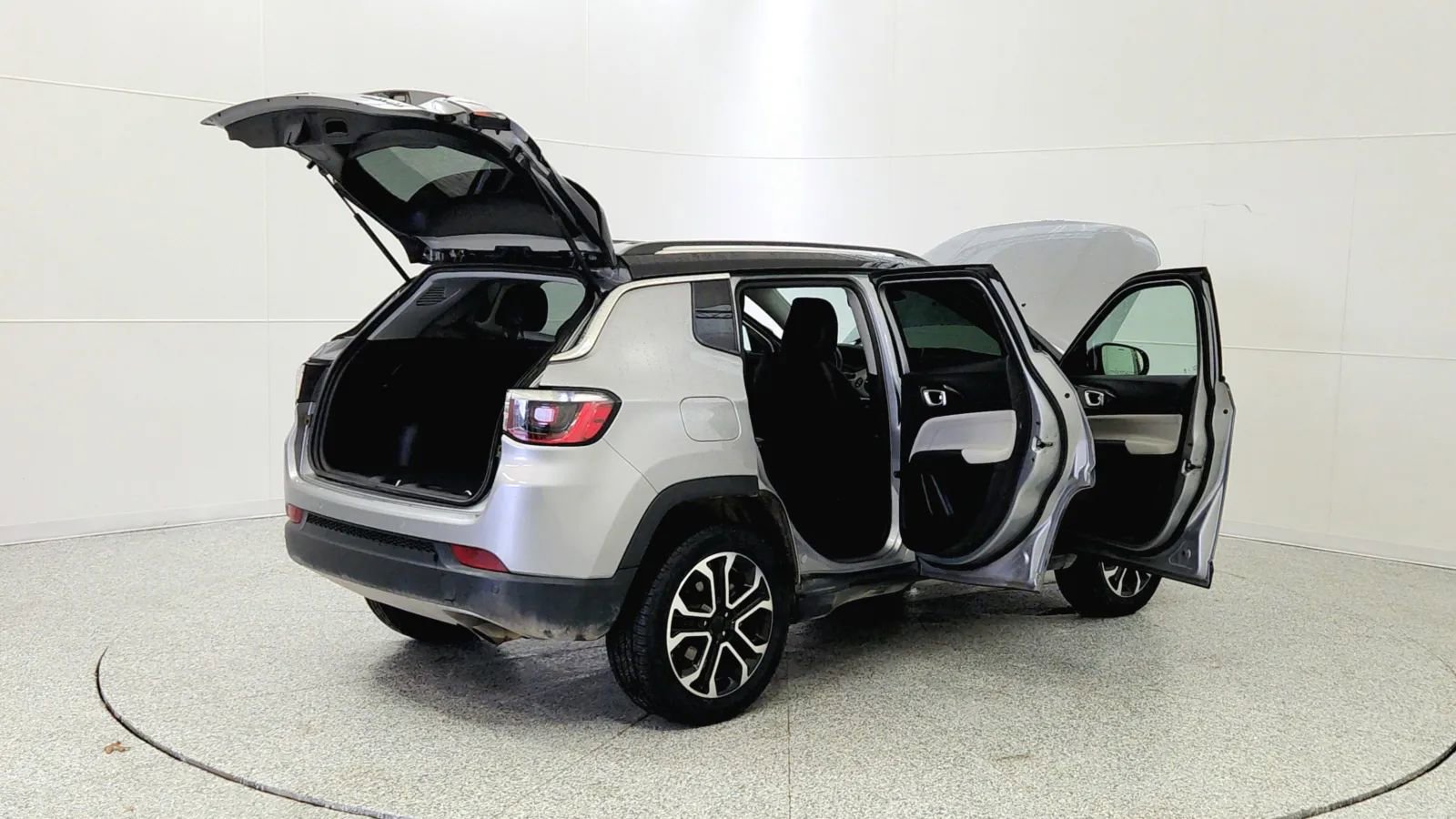 Used 2022 Jeep Compass Limited image 12