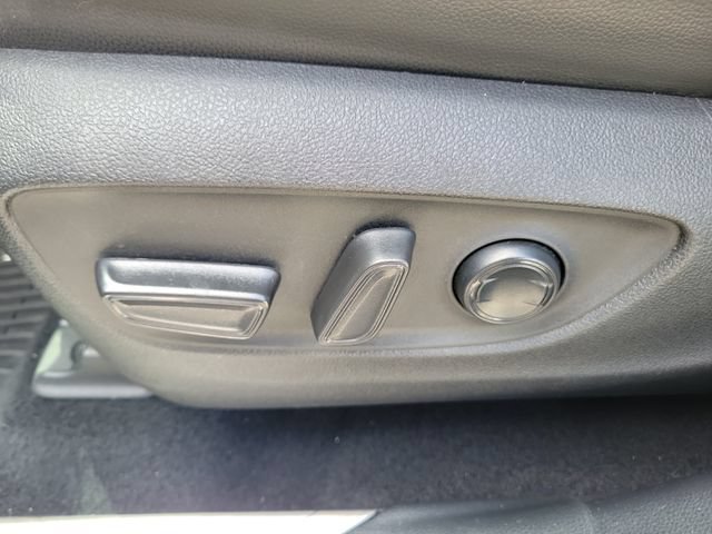 Used 2021 Toyota Highlander Platinum FWD image 21