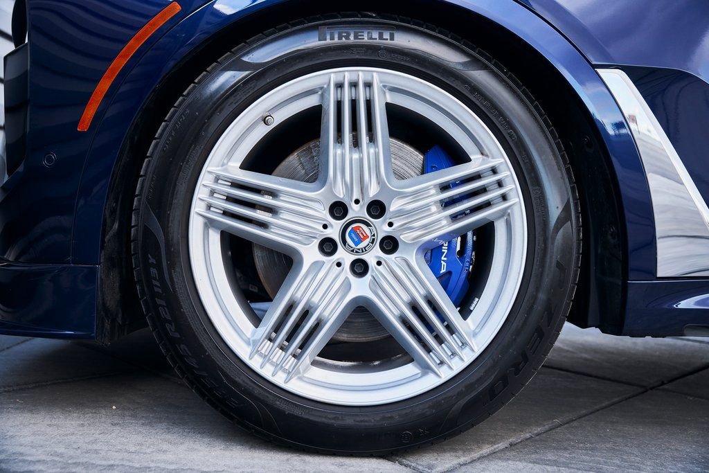 Used 2024 BMW ALPINA XB7 AWD/4WD image 3