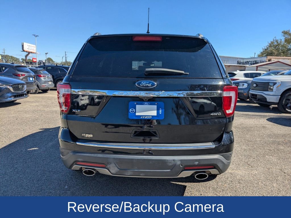 Used 2018 Ford Explorer XLT w/ Equipment Group 202A image 5