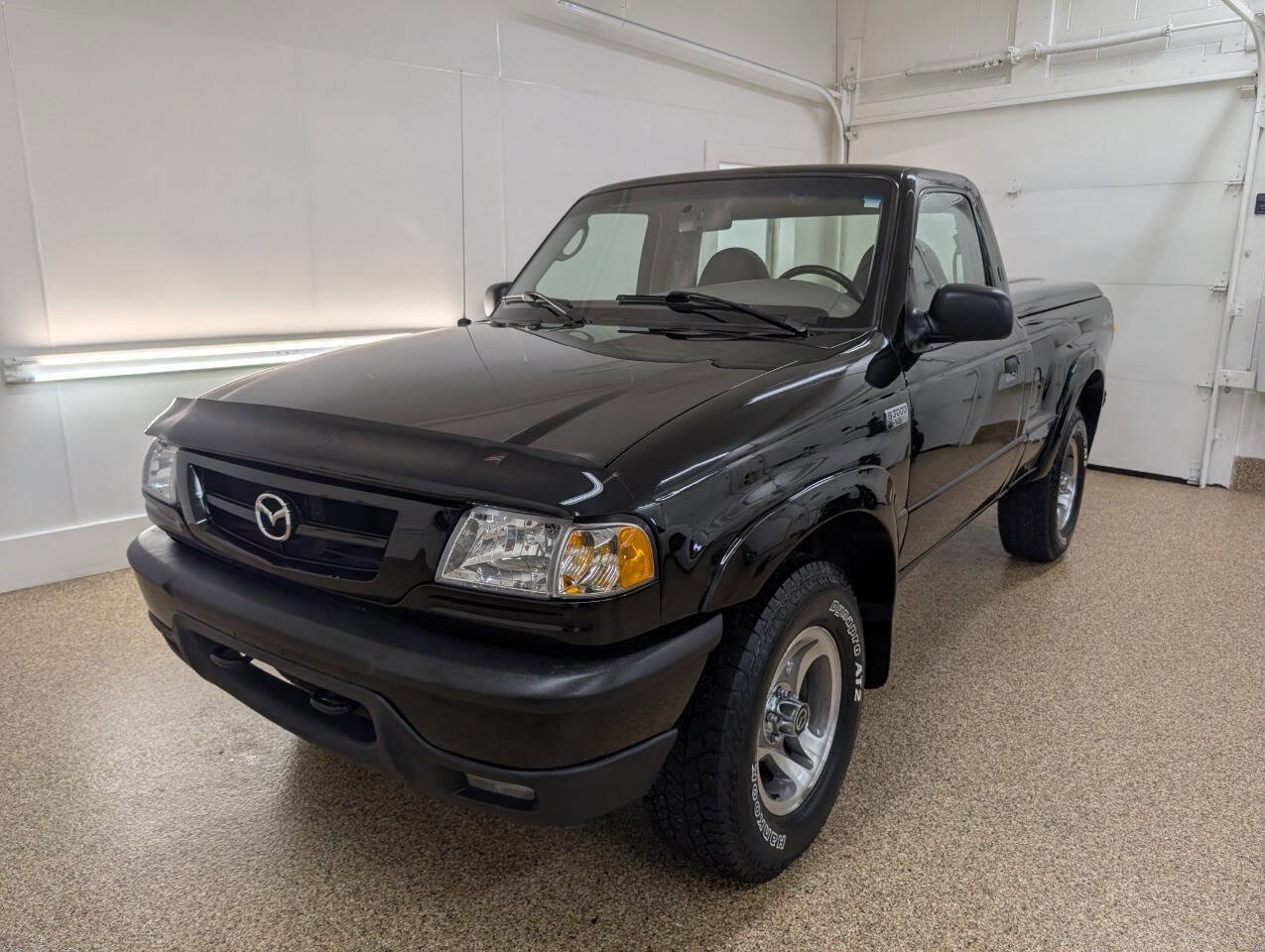 Used 2001 MAZDA B-Series Pickup 4x4 Regular Cab B3000 image 3