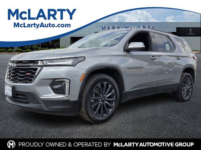 Used 2023 Chevrolet Traverse RS image 1