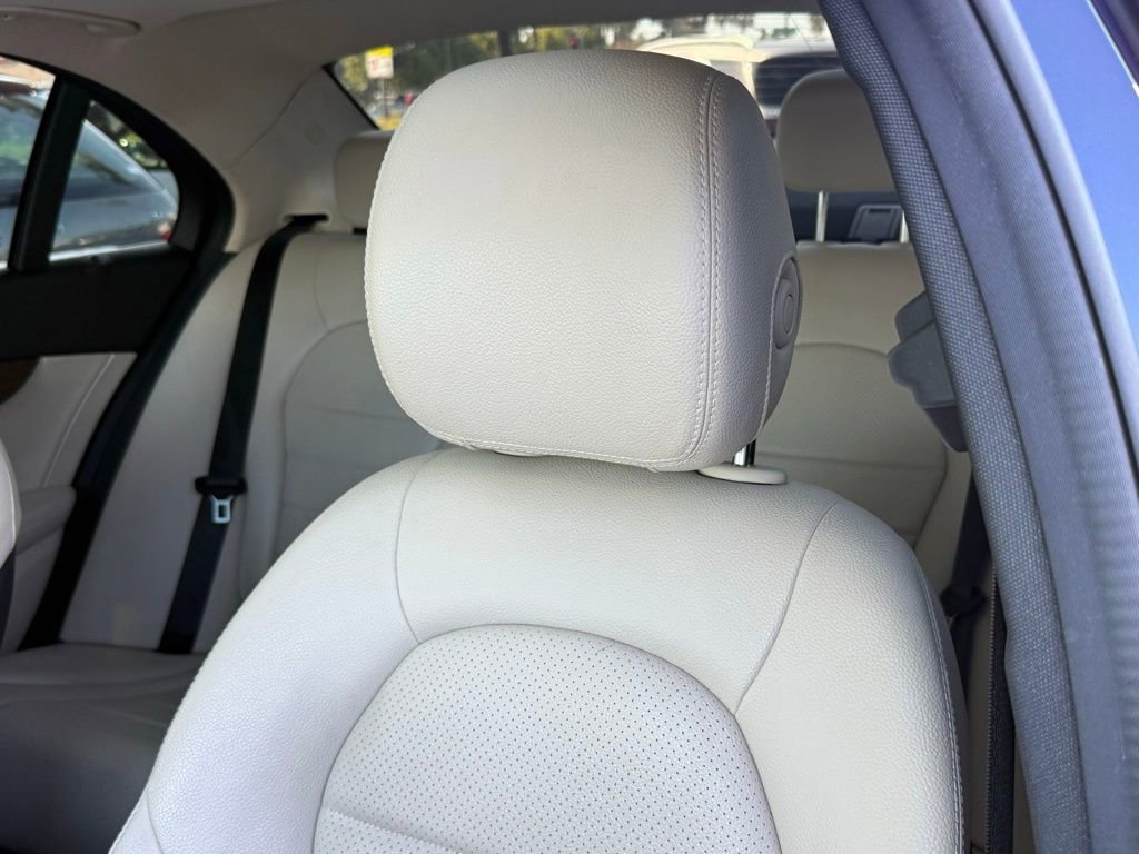 Used 2021 Mercedes-Benz C 300 Sedan image 3