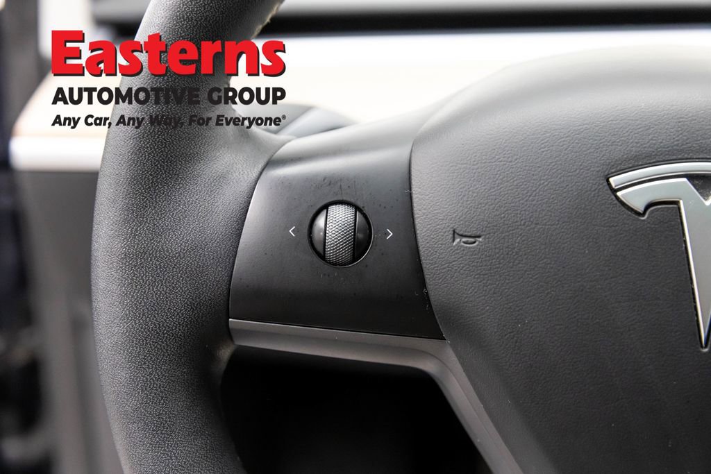 Used 2023 Tesla Model 3 Standard Range image 15