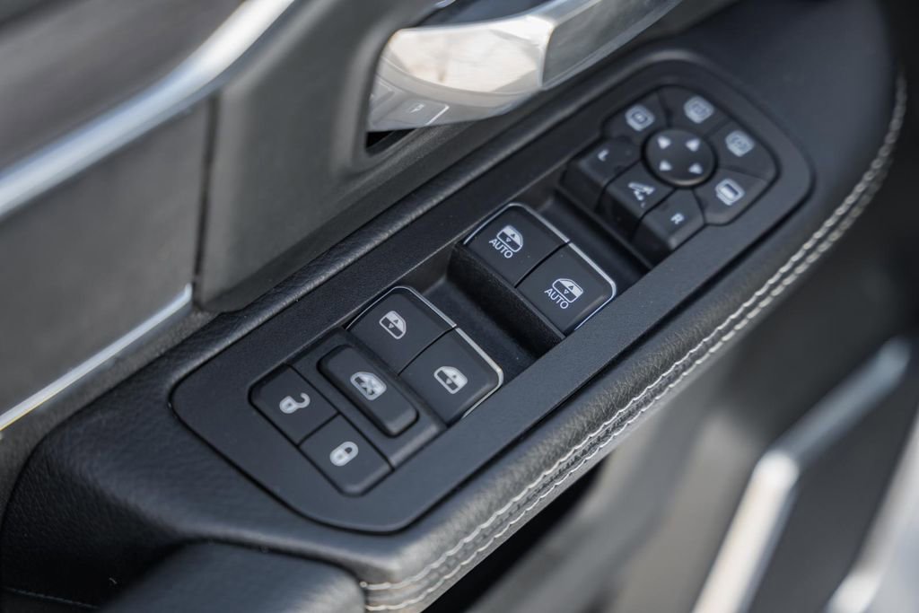 Used 2025 RAM 2500 Laramie image 49