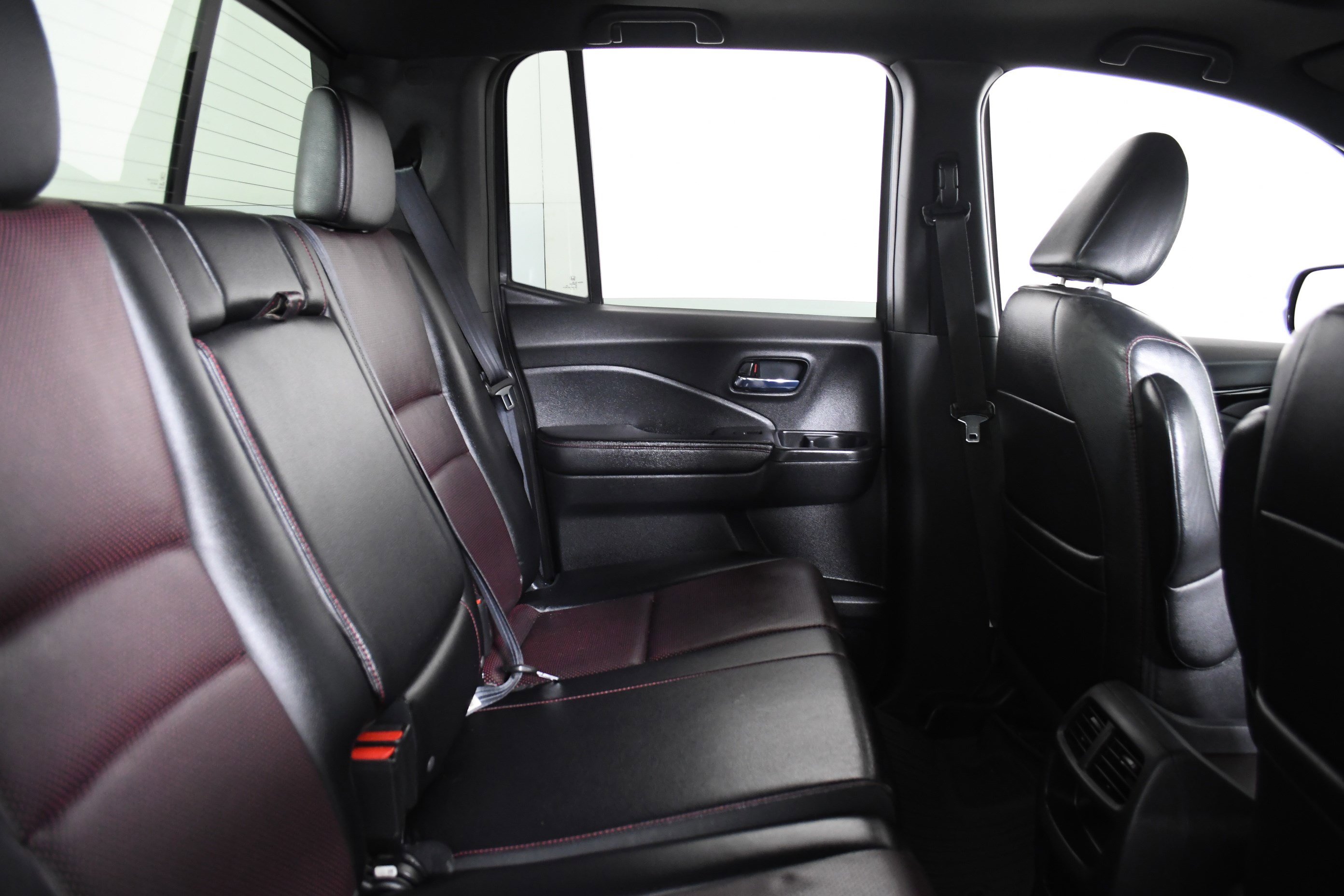 Used 2017 Honda Ridgeline Black Edition image 25