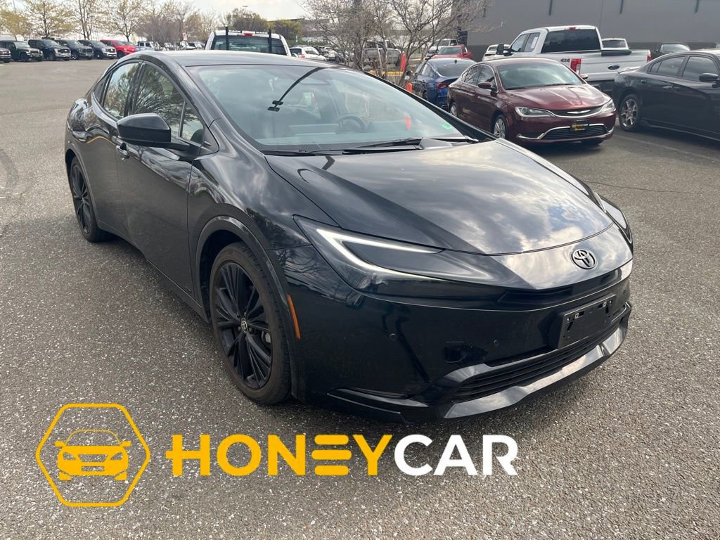 Used 2025 Toyota Prius Limited image 1