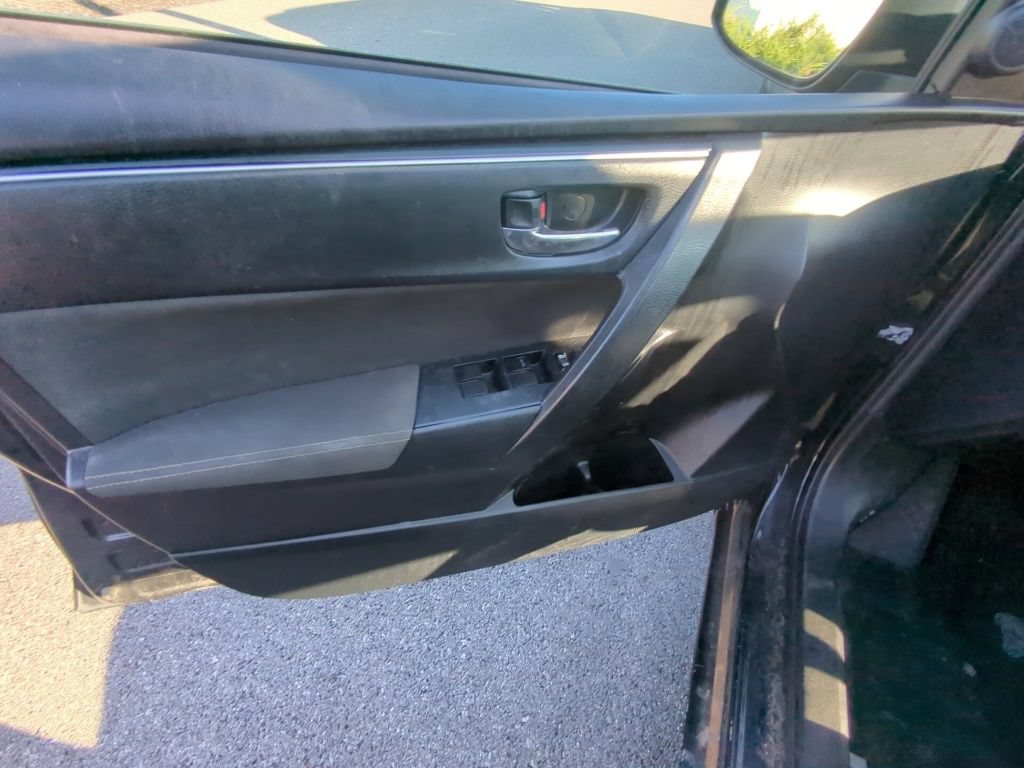 Used 2019 Toyota Corolla LE FWD image 8