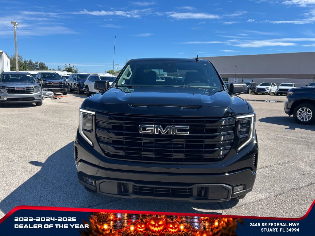 Used 2024 GMC Sierra 1500 Elevation AWD/4WD image 2