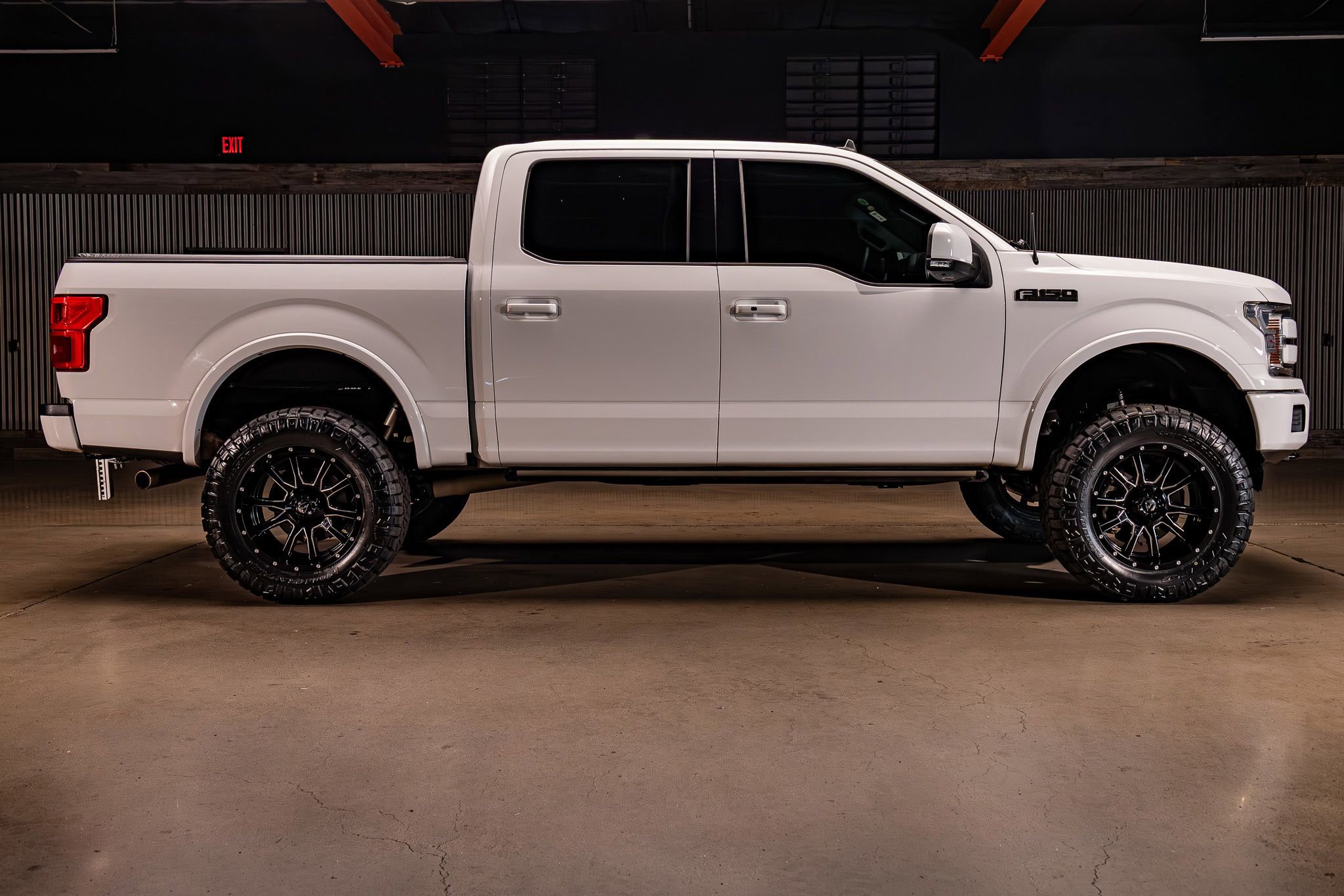 Used 2019 Ford F150 Lariat w/ Equipment Group 502A Luxury image 10