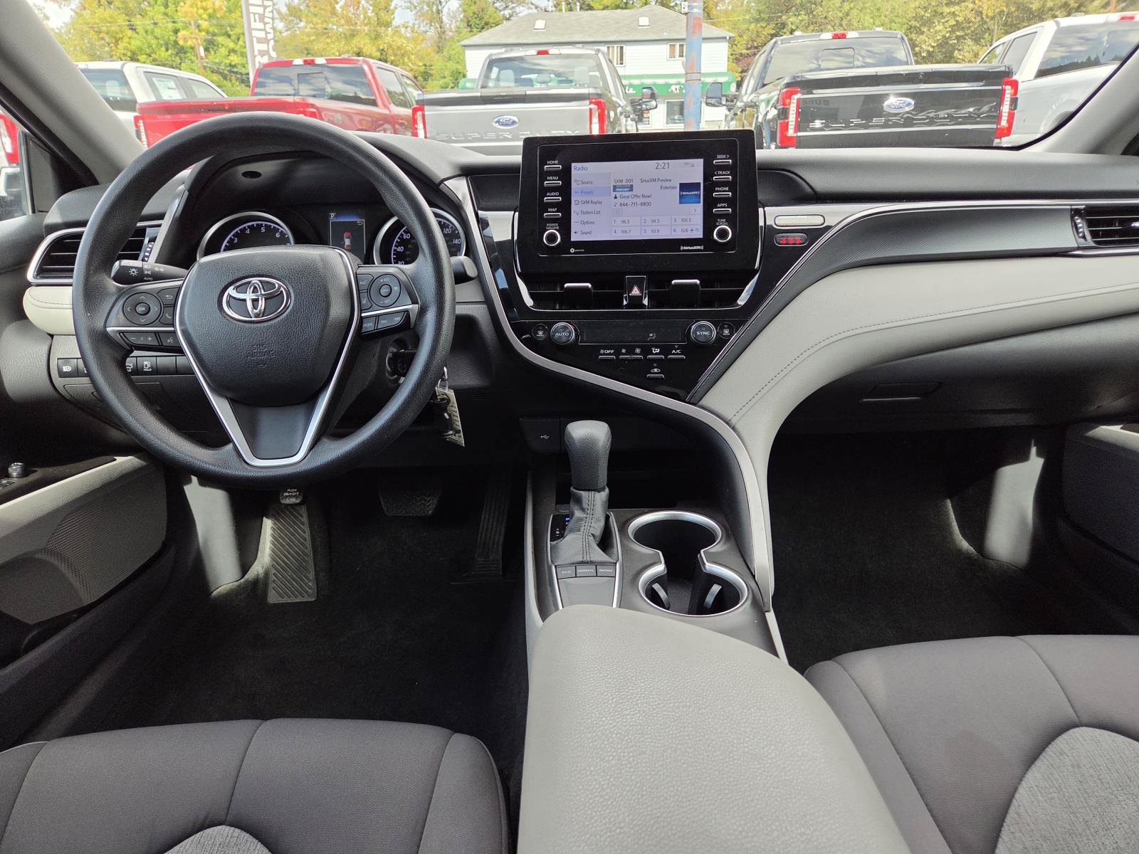 Used 2022 Toyota Camry LE FWD image 15