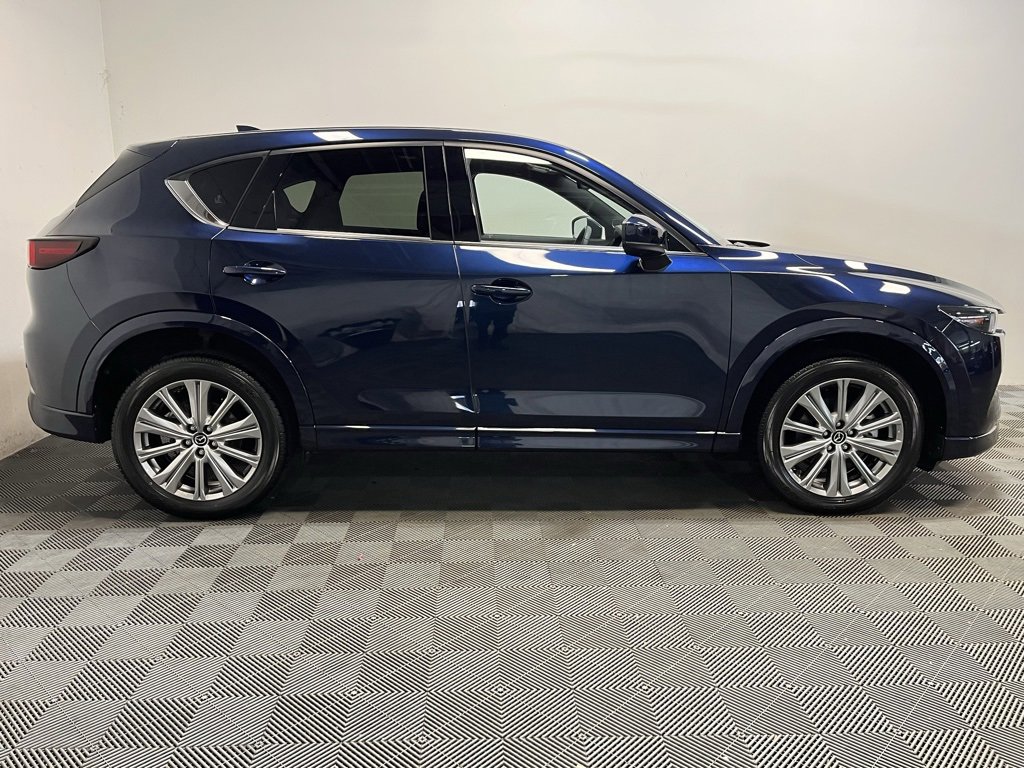 Used 2022 MAZDA CX-5 Signature image 4