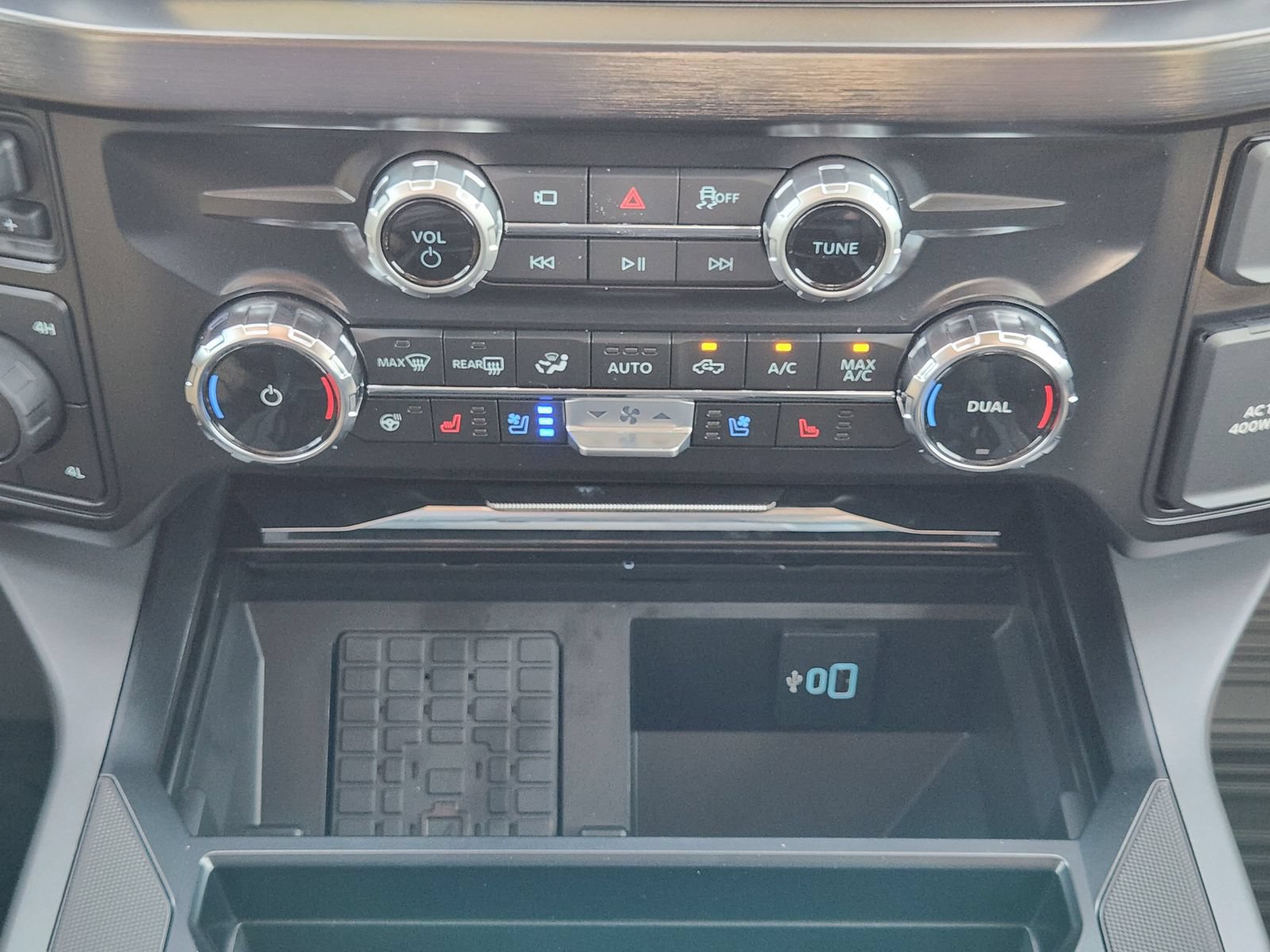 New 2026 Ford F250 Lariat w/ Lariat Premium Package AWD/4WD image 19