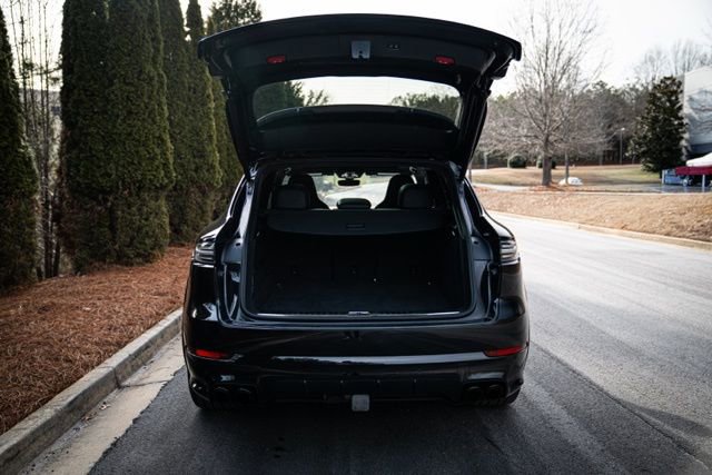Used 2021 Porsche Cayenne GTS image 19