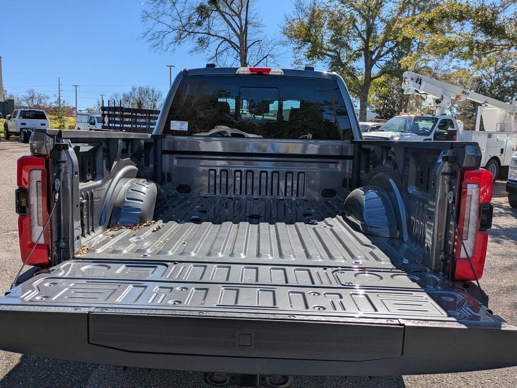 New 2025 Ford F250 Platinum image 32