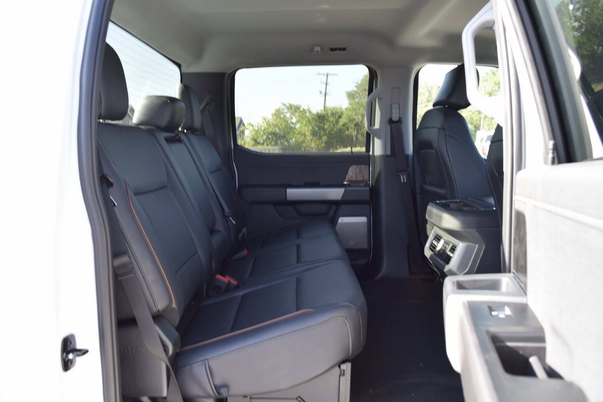 New 2026 Ford F250 Lariat w/ FX4 Off-Road Package image 22