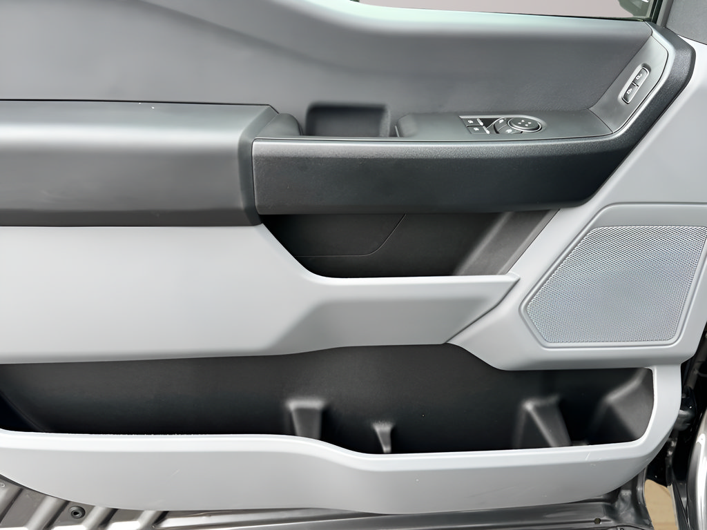 New 2025 Ford F250 XL RWD image 25