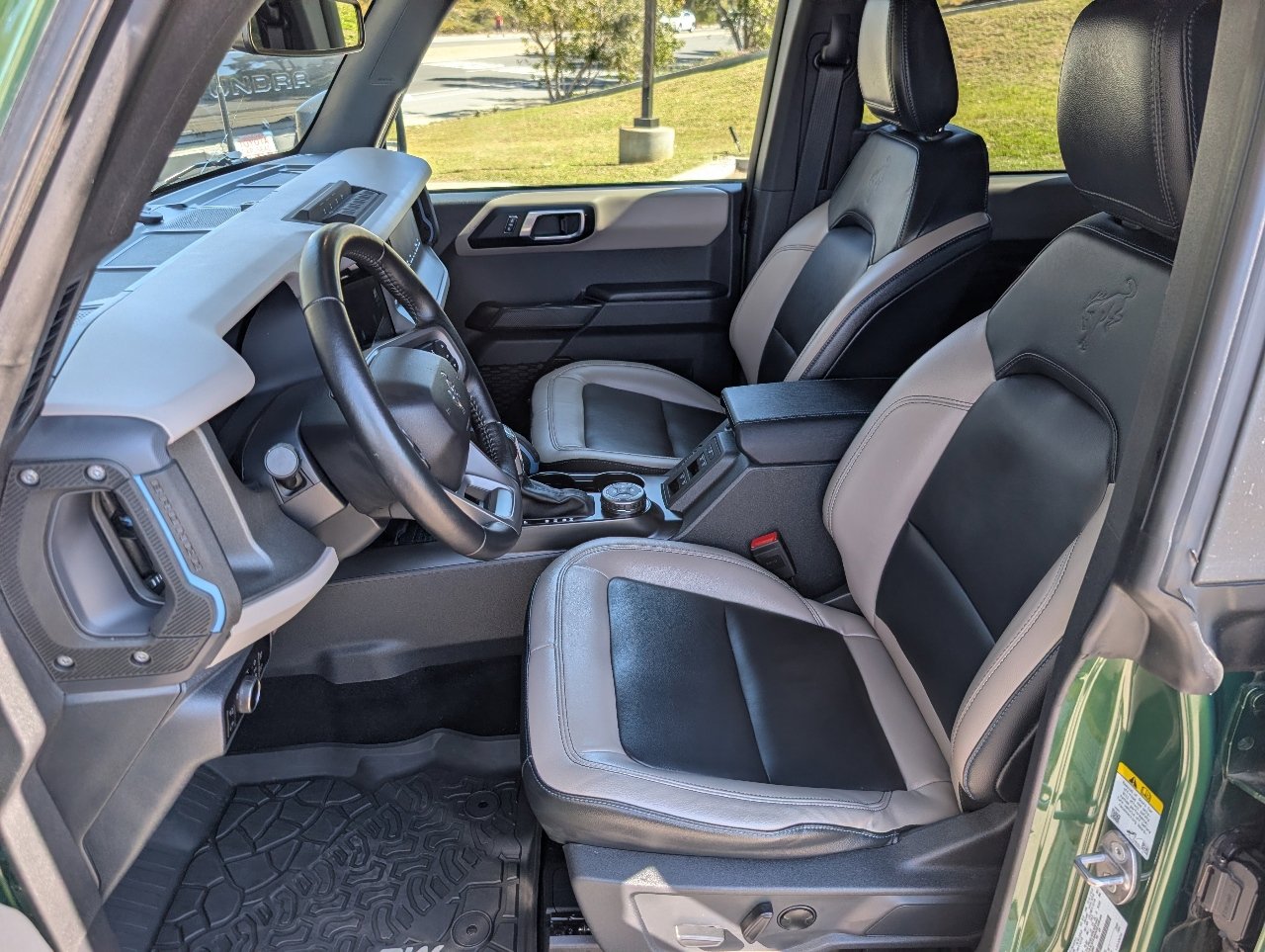 Used 2024 Ford Bronco Wildtrak image 2