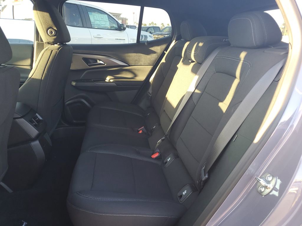 New 2026 Chevrolet Equinox EV LT image 12