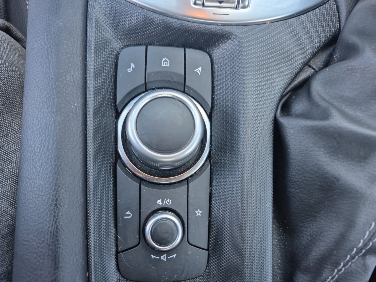 Used 2024 MAZDA MX-5 Miata RF Grand Touring w/ Weather Package RWD image 30