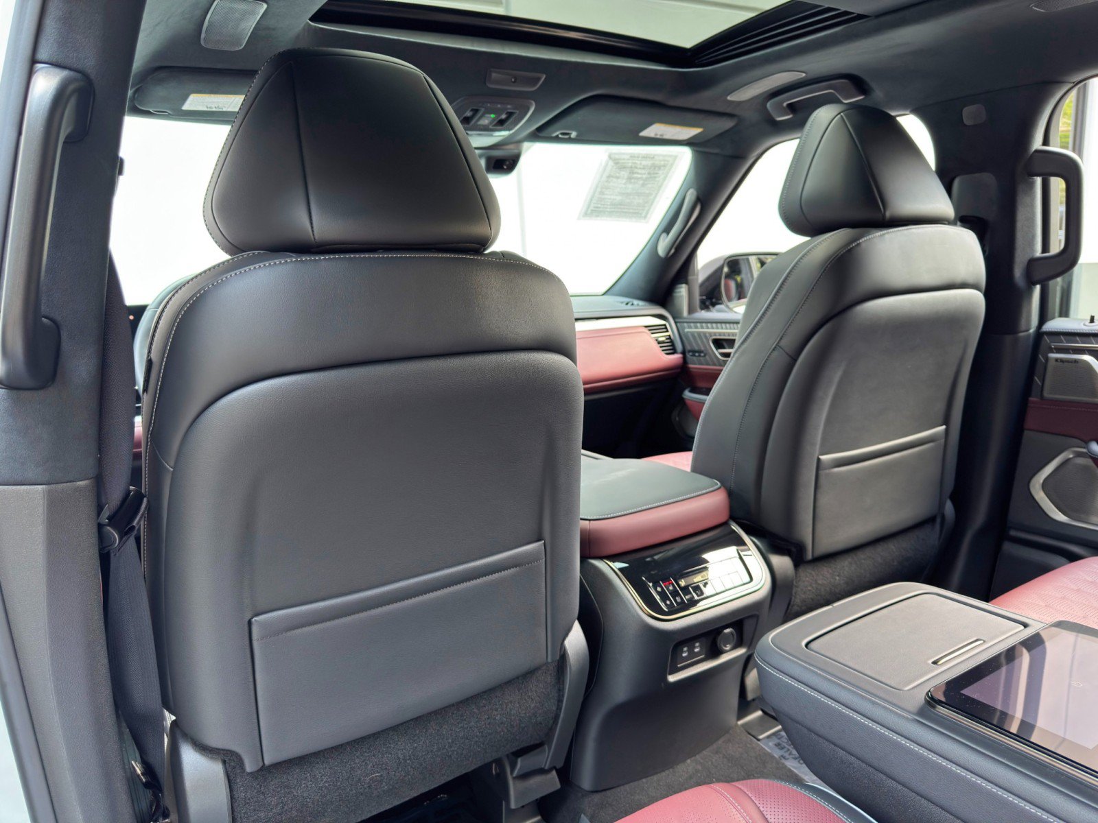 Used 2026 INFINITI QX80 Autograph w/ Premium Cargo Package AWD/4WD image 49