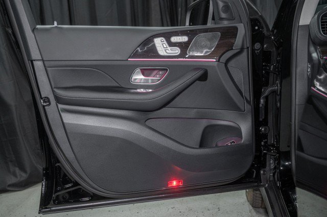 New 2026 Mercedes-Benz GLS 450 4MATIC image 9