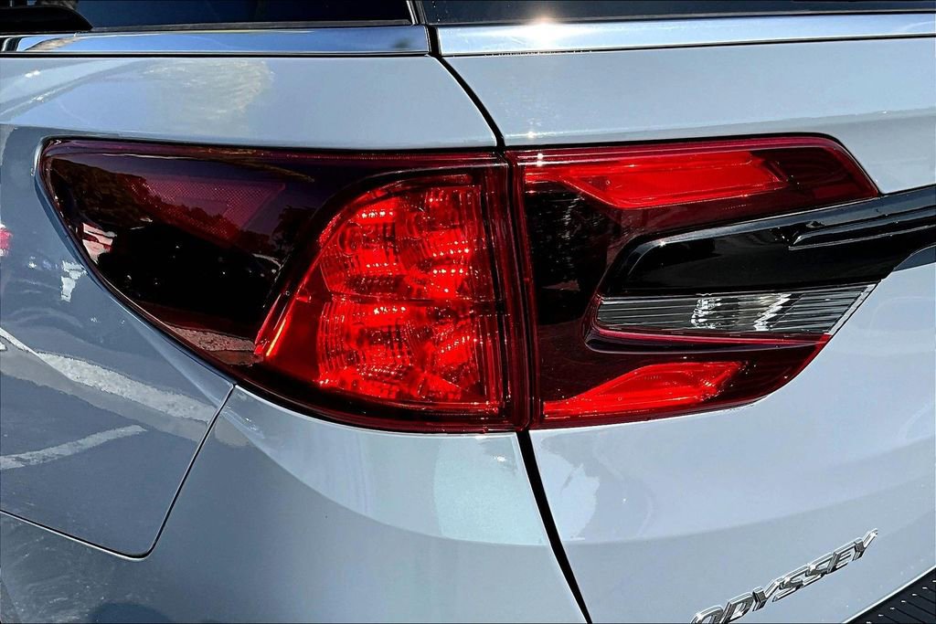Used 2023 Honda Odyssey Sport image 23