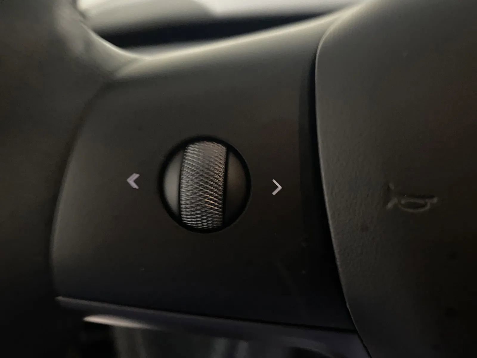 Used 2023 Tesla Model Y Performance image 18