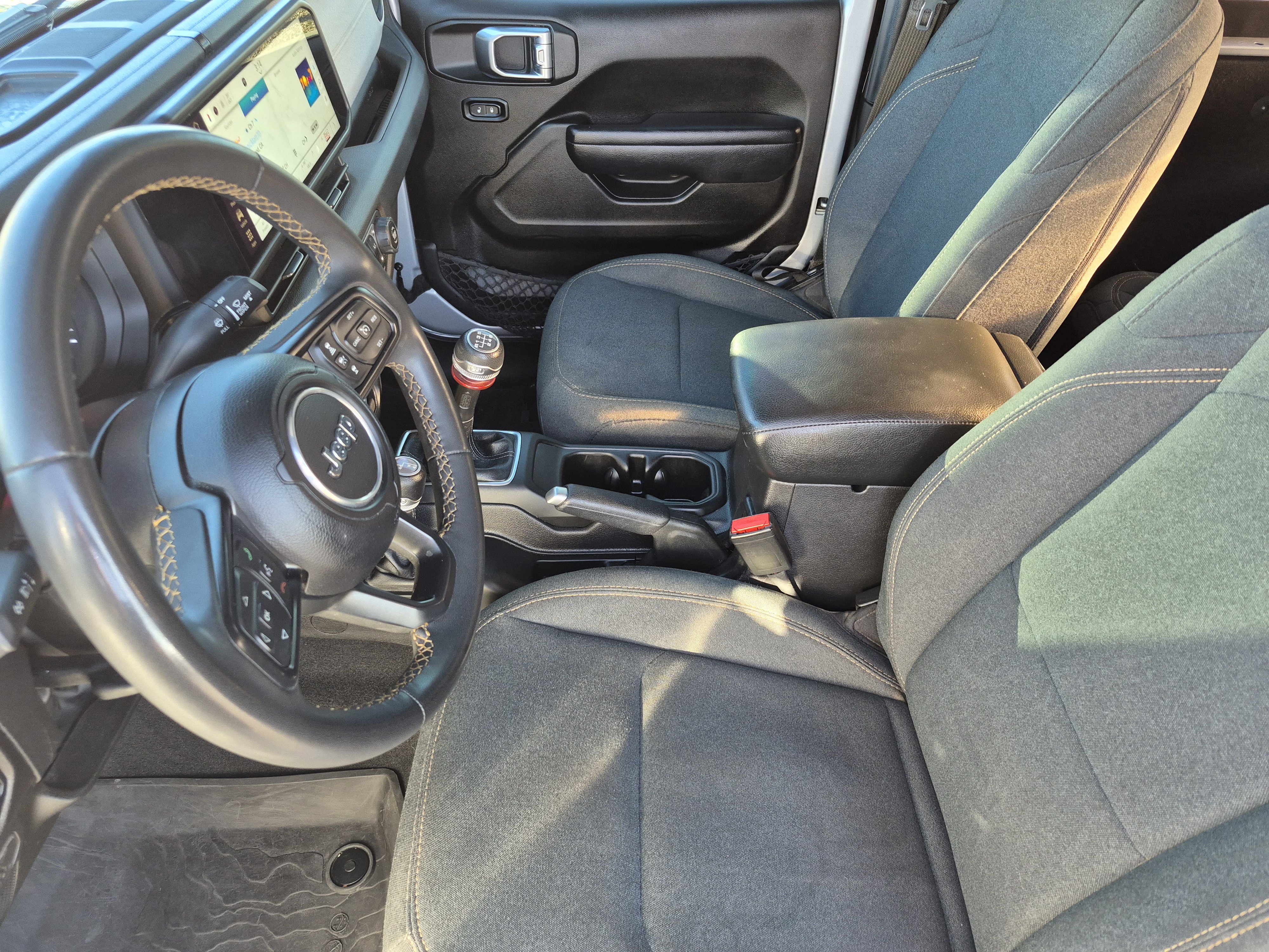 Used 2024 Jeep Wrangler Sport S image 29