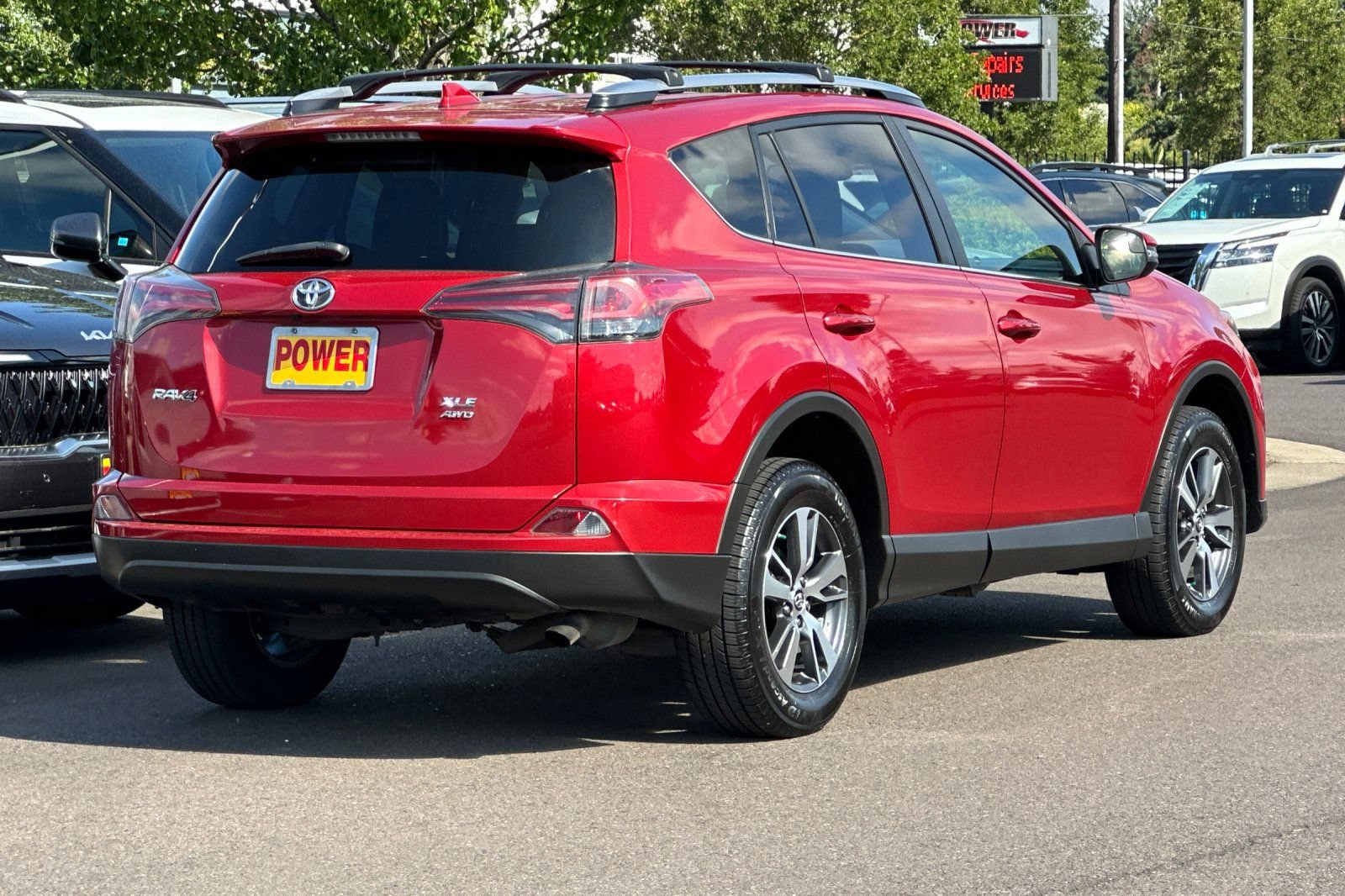 Used 2017 Toyota RAV4 XLE w/ All Weather Liner Package AWD/4WD image 4
