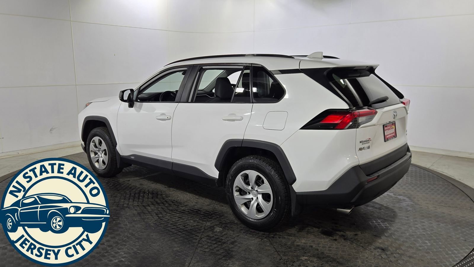 Used 2020 Toyota RAV4 LE w/ All Weather Liner Package image 5