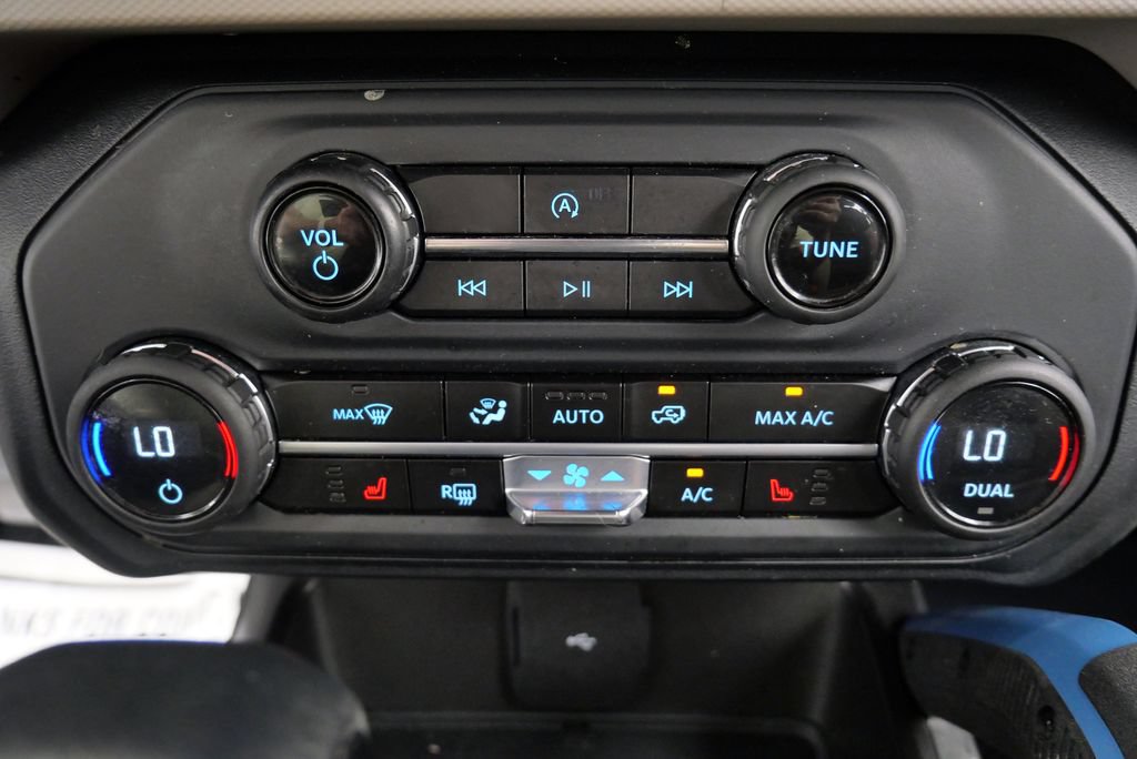 Used 2023 Ford Bronco Wildtrak AWD/4WD image 27