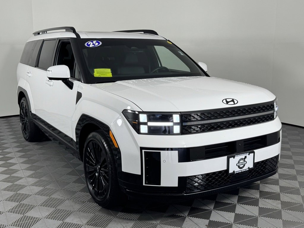 Used 2025 Hyundai Santa Fe Calligraphy image 3