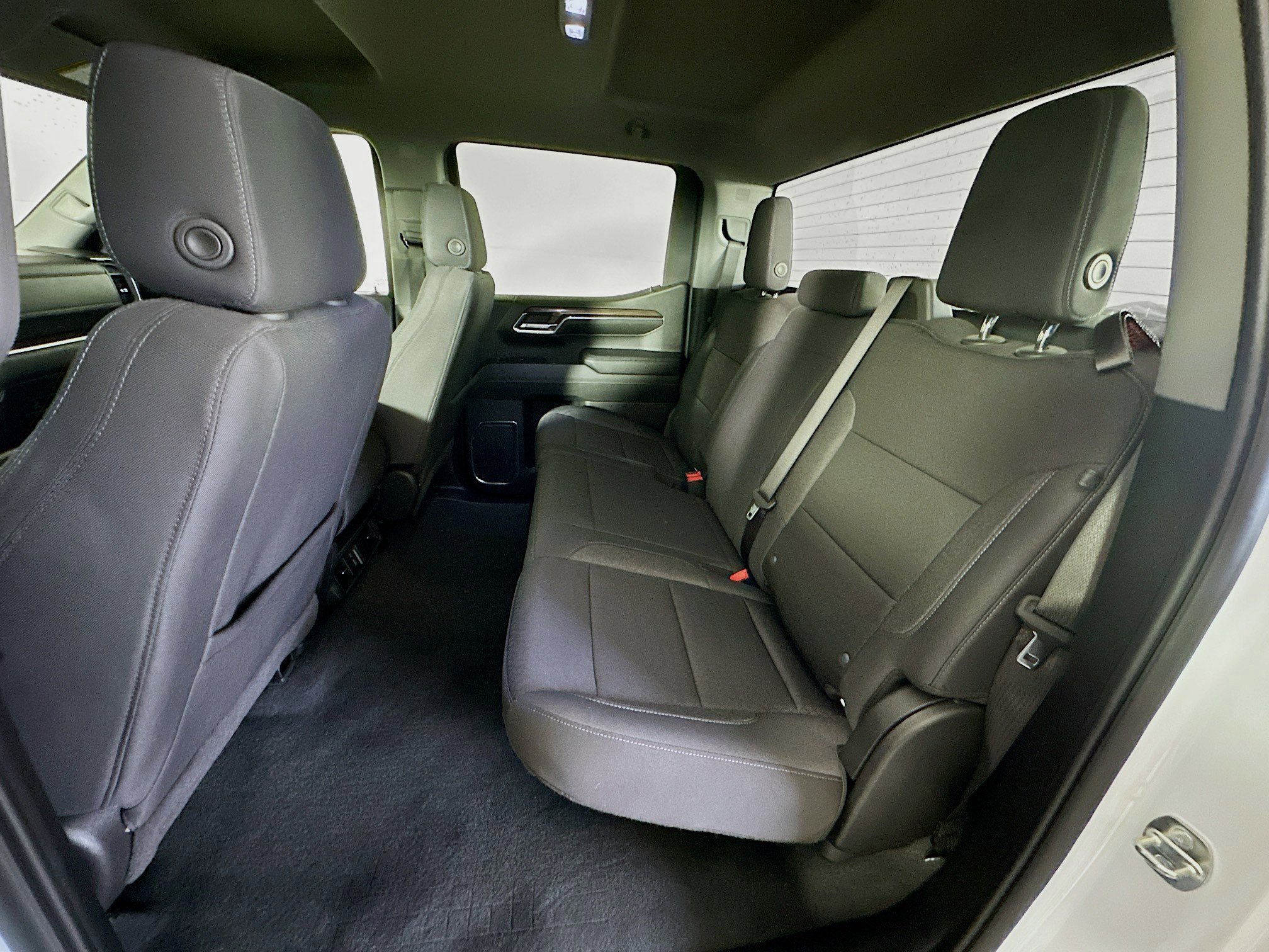 Used 2024 Chevrolet Silverado 1500 LT image 26