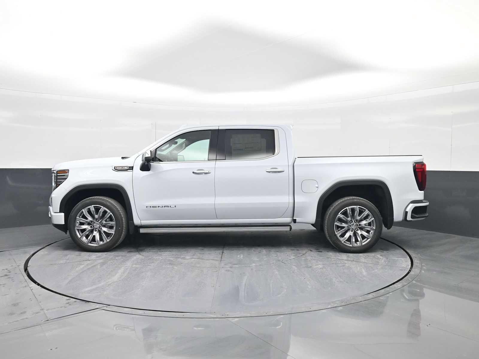 New 2026 GMC Sierra 1500 Denali w/ Denali Reserve Package AWD/4WD image 5