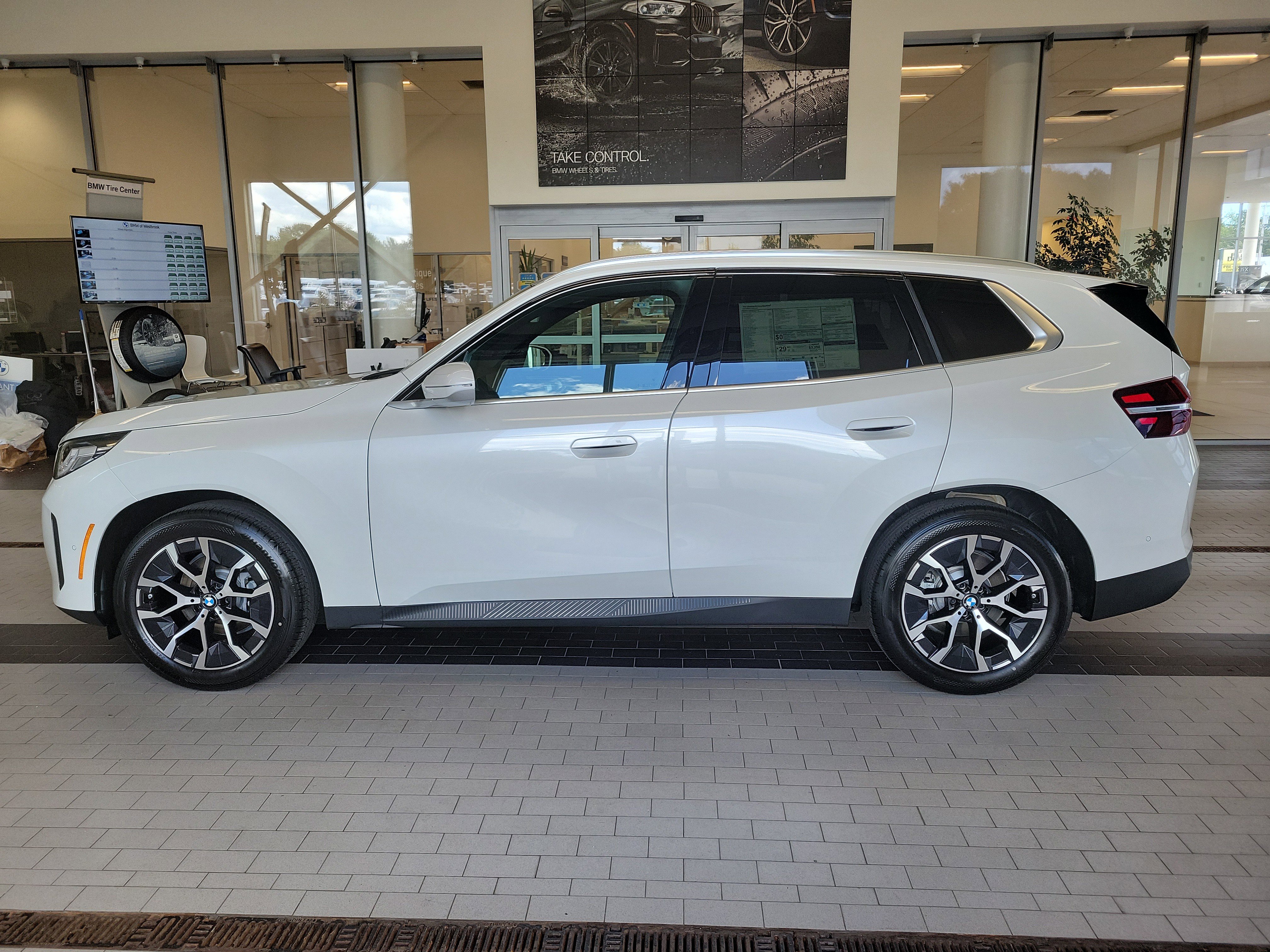 Used 2026 BMW X3 xDrive30 w/ Convenience Package image 8