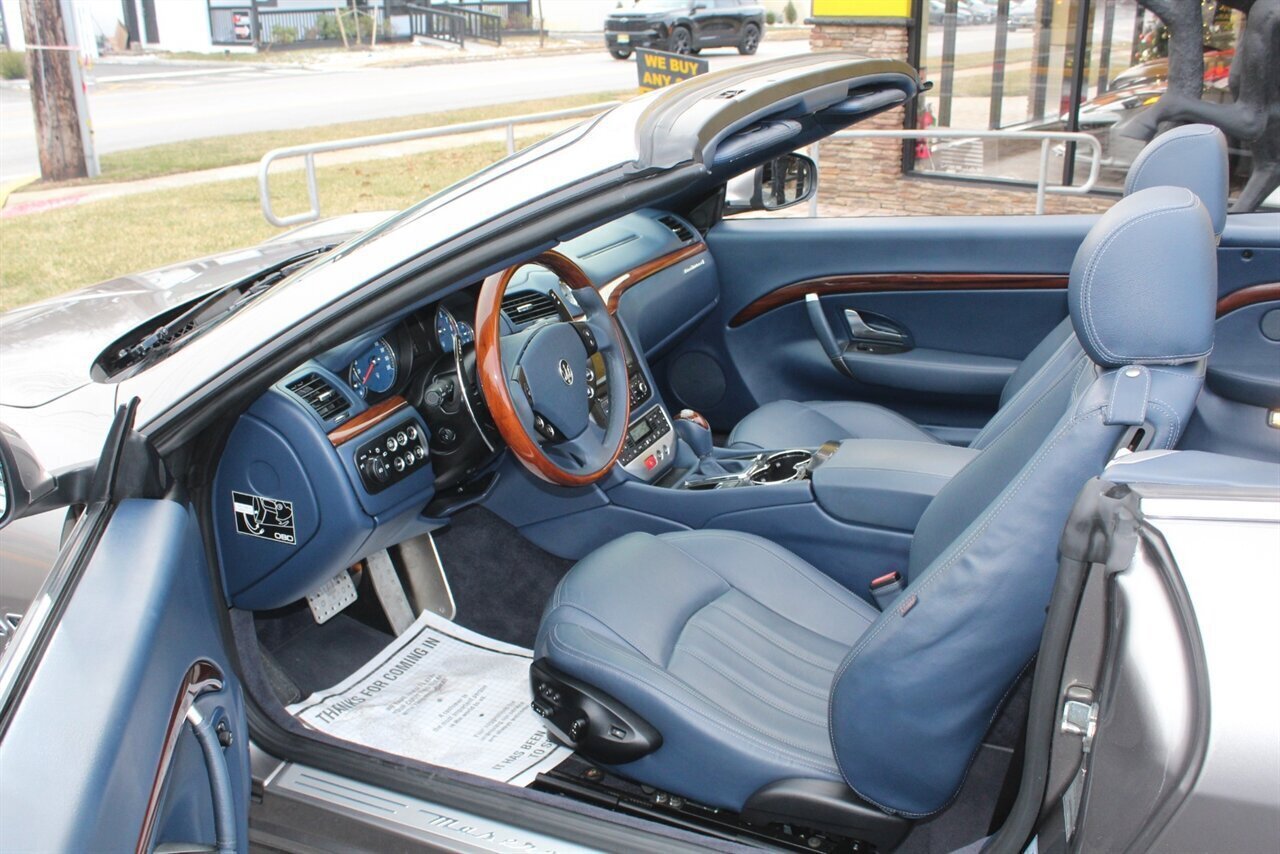 Used 2010 Maserati GranTurismo Convertible image 10