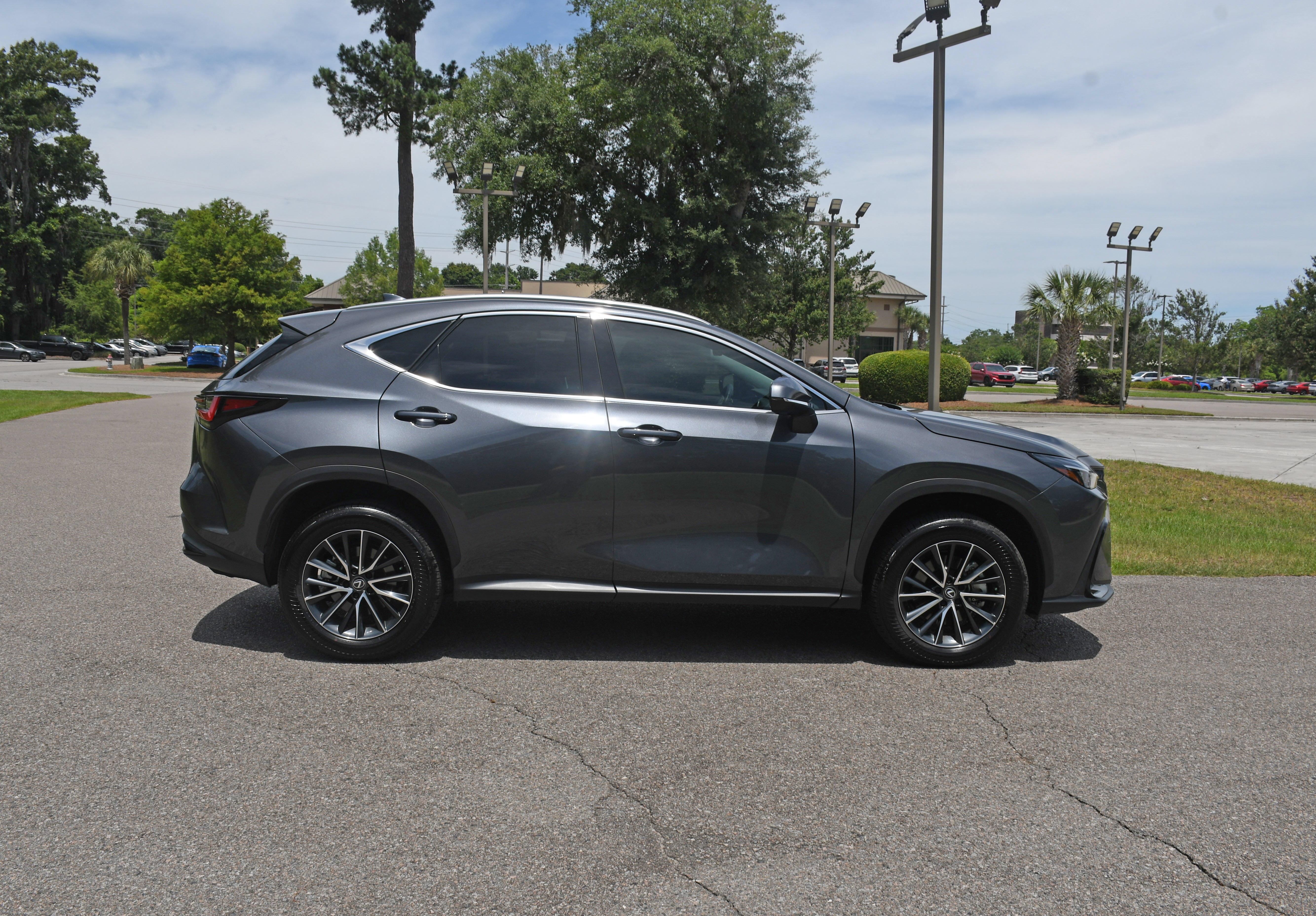 Used 2025 Lexus NX 250 FWD w/ Premium Package image 5