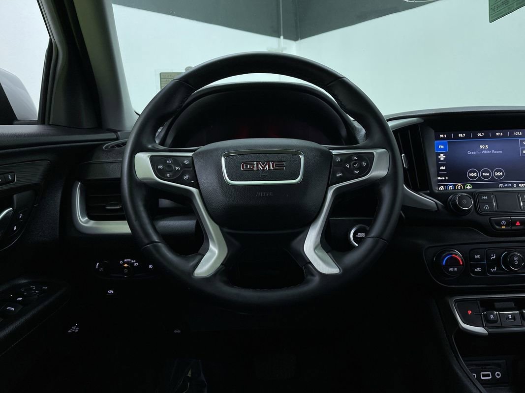 Used 2023 GMC Terrain SLT image 29