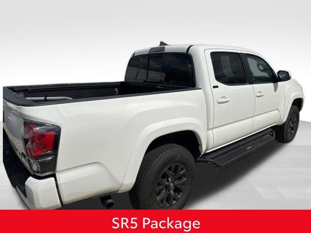 Used 2023 Toyota Tacoma SR5 w/ Technology Package image 5