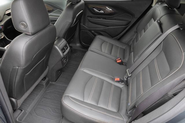 Used 2022 GMC Terrain Denali w/ Denali Premium Package image 17