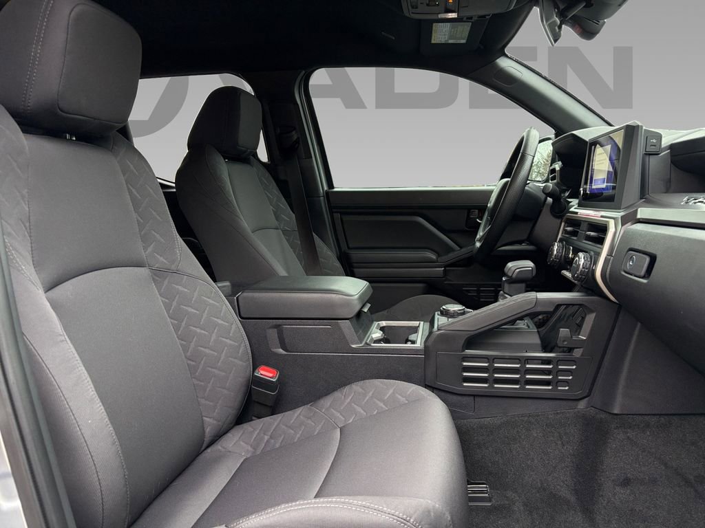 Used 2025 Toyota Tacoma SR5 image 7