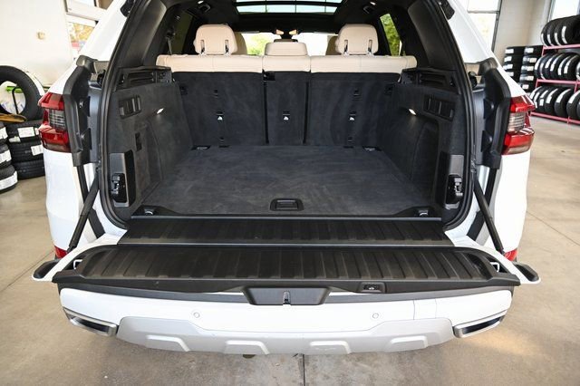 Used 2021 BMW X5 xDrive40i w/ Premium Package image 29