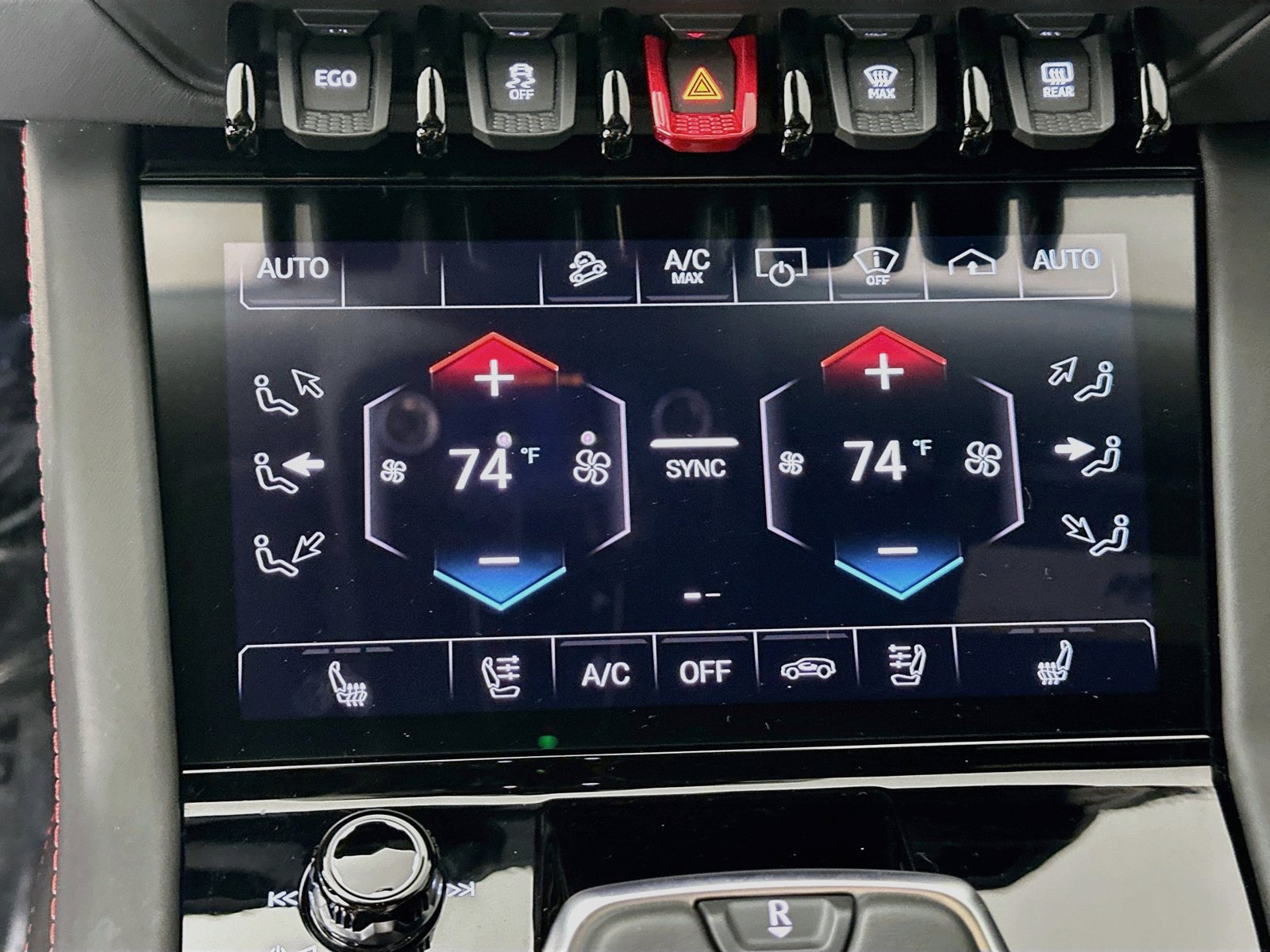 Used 2025 Lamborghini Urus S AWD/4WD image 28