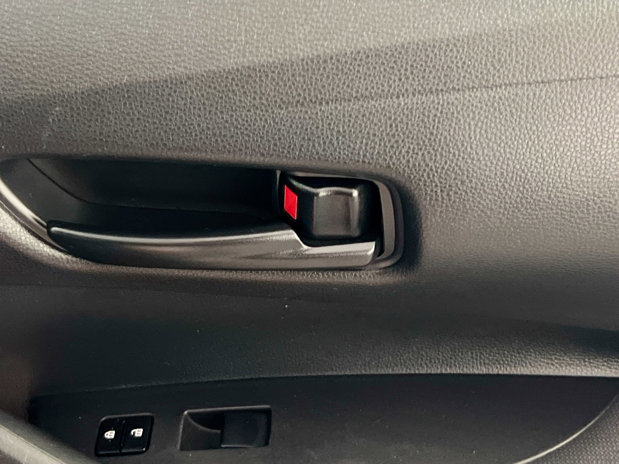 Used 2024 Toyota Corolla LE image 31