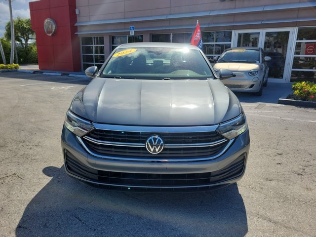Used 2024 Volkswagen Jetta S FWD image 2