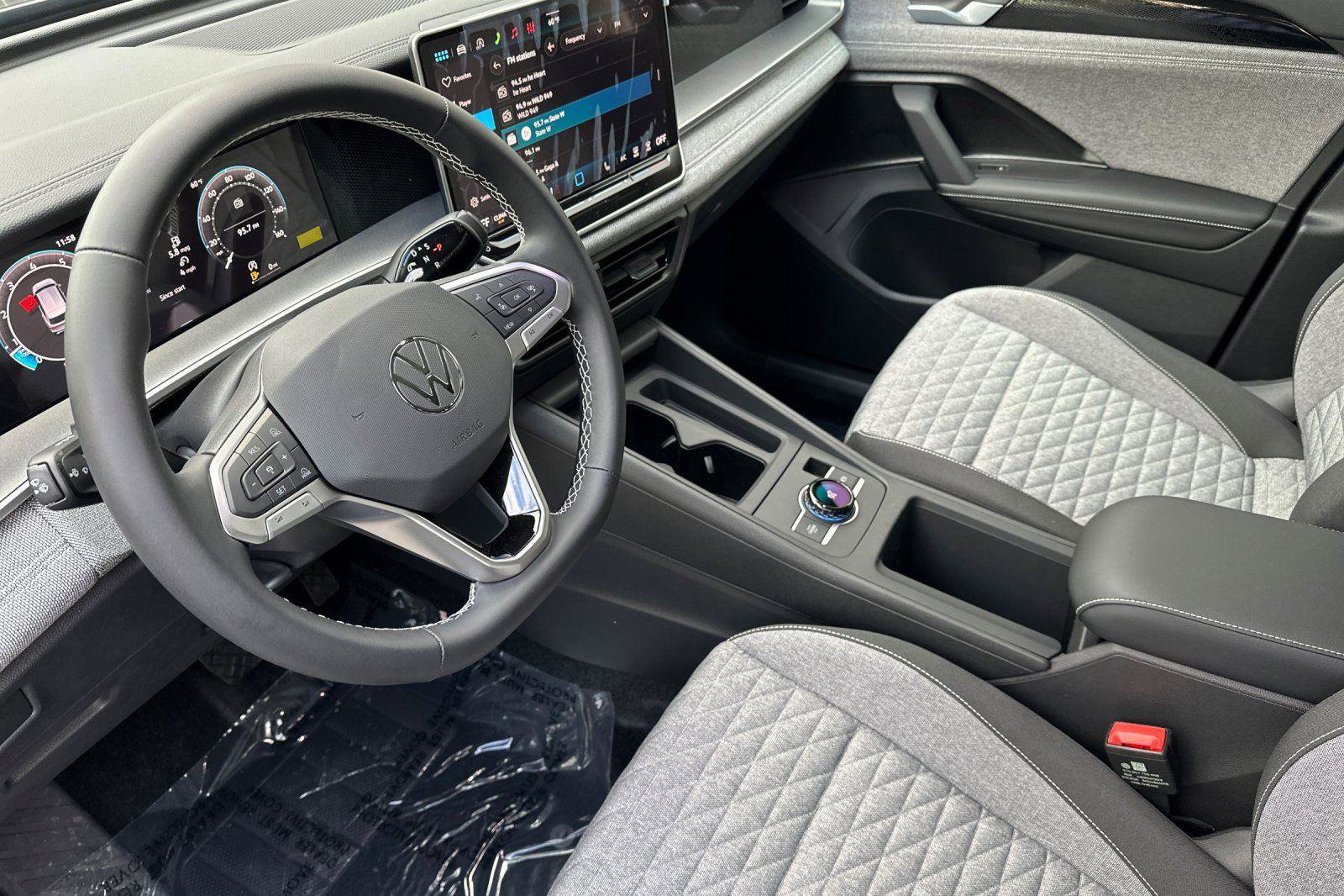 New 2026 Volkswagen Tiguan S image 9