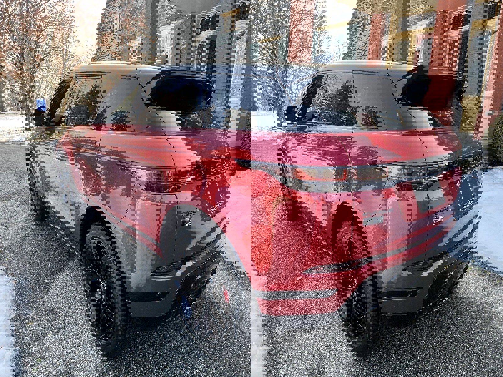 Used 2023 Land Rover Range Rover Evoque R-Dynamic SE image 8