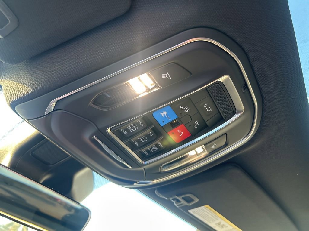 New 2026 Jeep Grand Cherokee Limited w/ Limited Altitude Package image 45