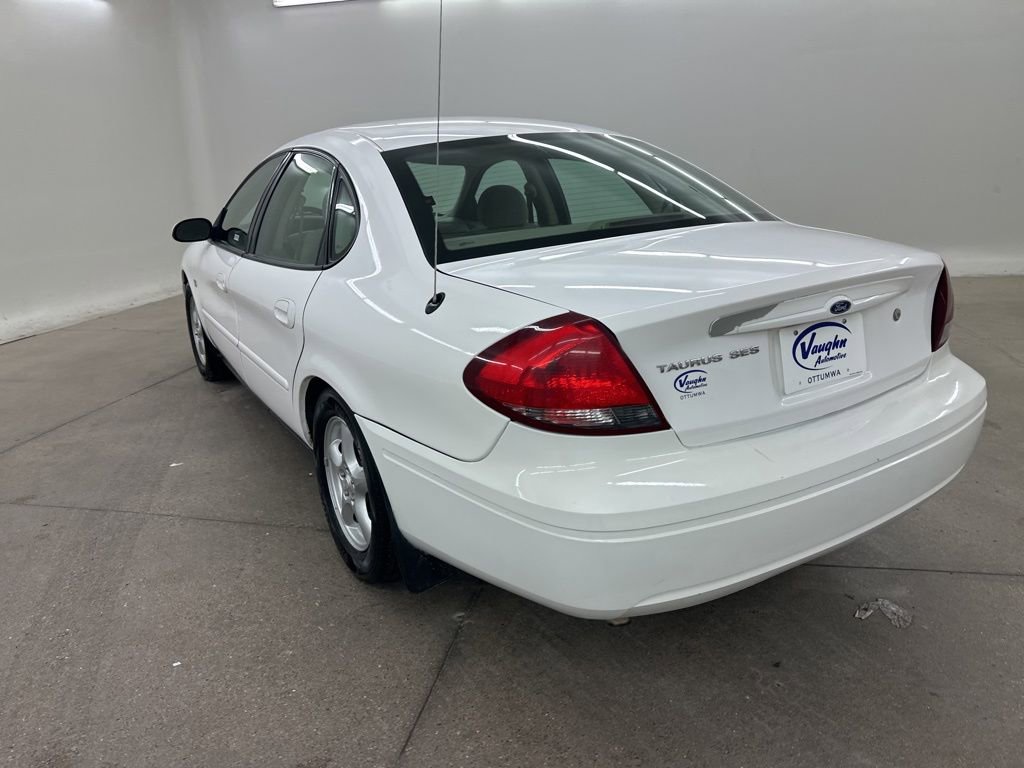 Used 2004 Ford Taurus SES image 8